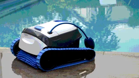 The war for the robotic pool cleaner crown is on