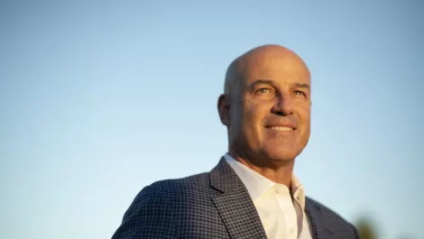 8x8 announces change of CEO